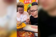 娱乐吃瓜酱搬家,搬家大揭秘，新居生活精彩纷呈