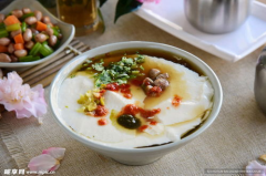 豆腐脑图片,传统美食的视觉盛宴