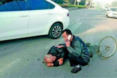 娱乐吃瓜酱车祸,颜值依旧却脸部僵硬引关注”