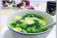 菠菜鸡蛋汤的危害性,揭秘菠菜鸡蛋汤的利与弊